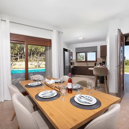 Leyland * 法里拉基