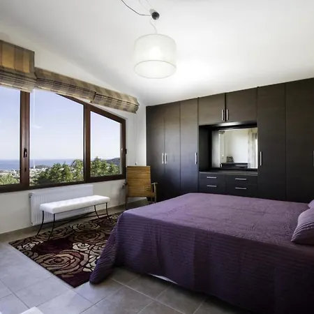 Leyland Villa Faliraki